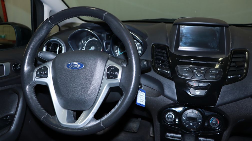 2014 Ford Fiesta SE #17