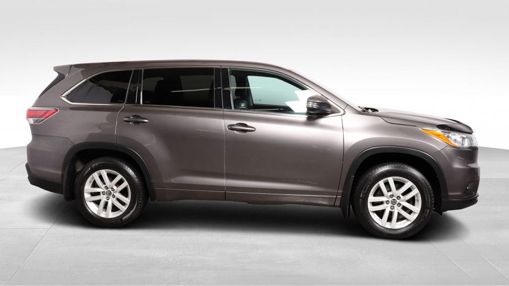 2016 Toyota Highlander LE #3