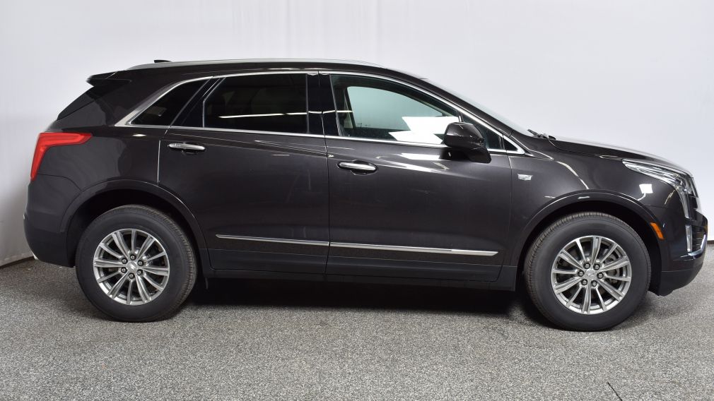 2017 Cadillac XT5 Luxury FWD #2