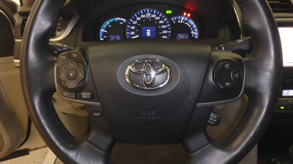 2013 Toyota Camry XLE #29