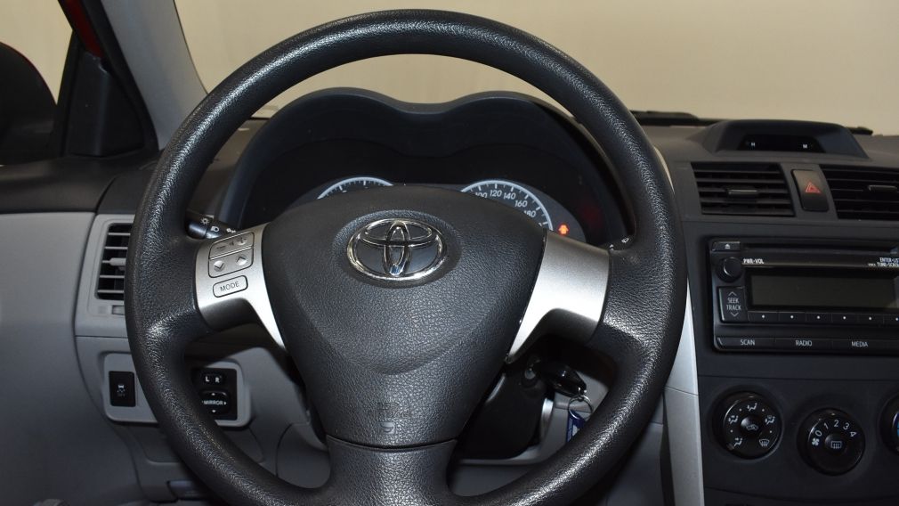 2013 Toyota Corolla CE #17