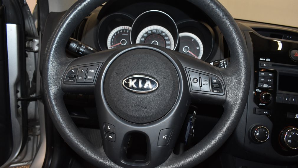 2010 Kia Forte EX #15