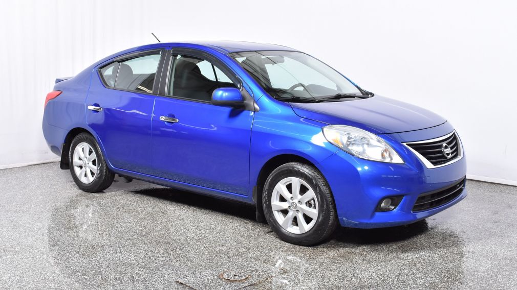 2013 Nissan Versa SV #0