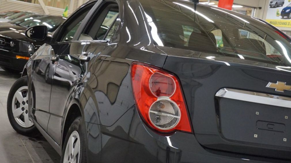 2014 Chevrolet Sonic LT #35