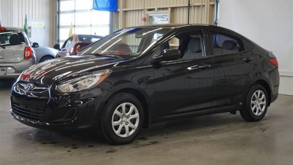 2012 Hyundai Accent GL #3