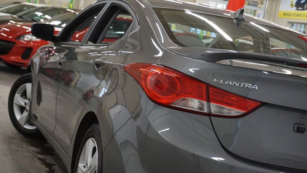 2013 Hyundai Elantra GLS (toit ouvrant) #38