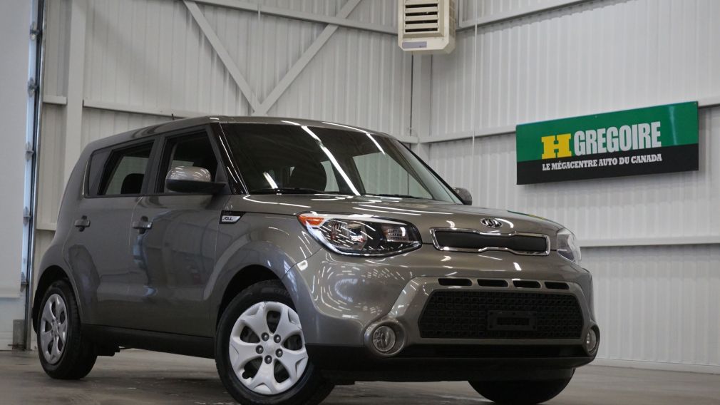 2015 Kia Soul LX #0