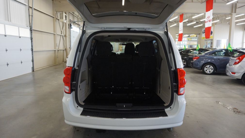 2015 Dodge GR Caravan SE #22