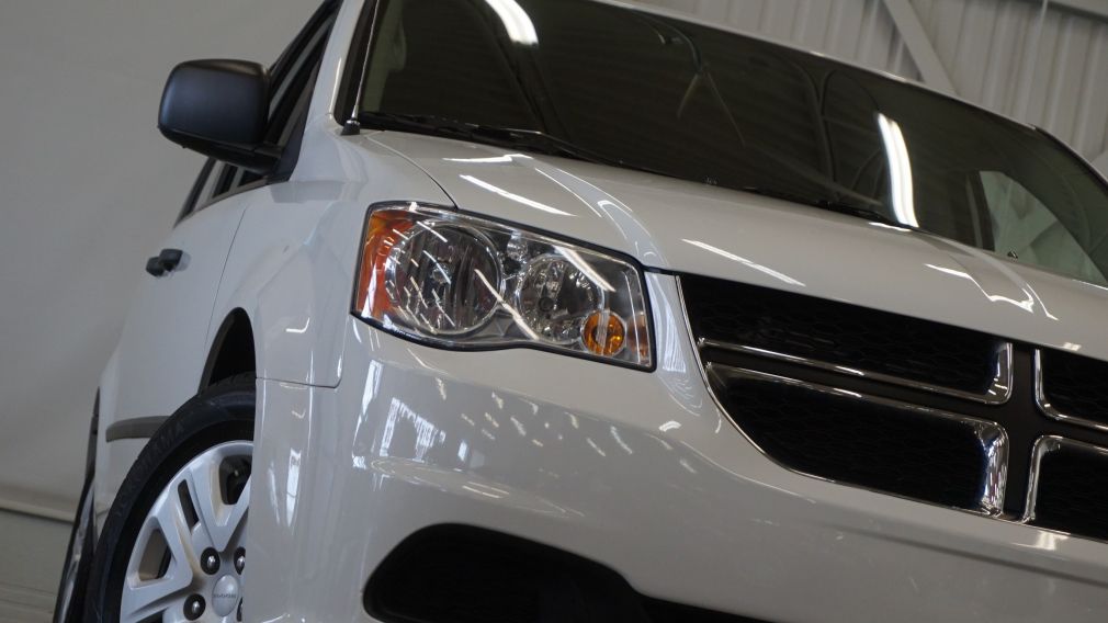 2015 Dodge GR Caravan SE #30