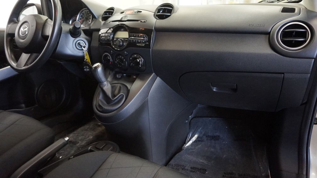 2011 Mazda 2 Sport #23