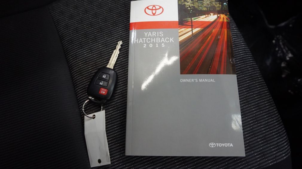 2015 Toyota Yaris LE #29