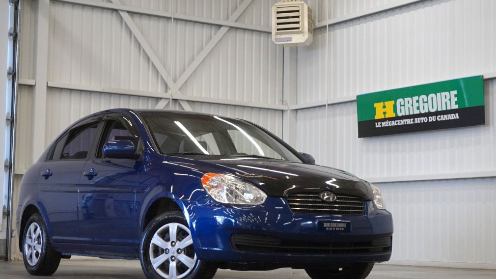 2011 Hyundai Accent GL #0