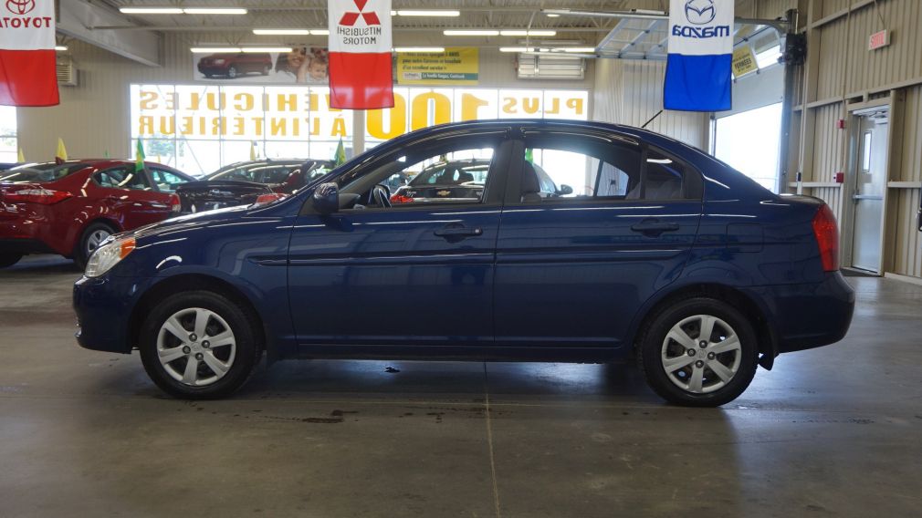 2011 Hyundai Accent GL #4