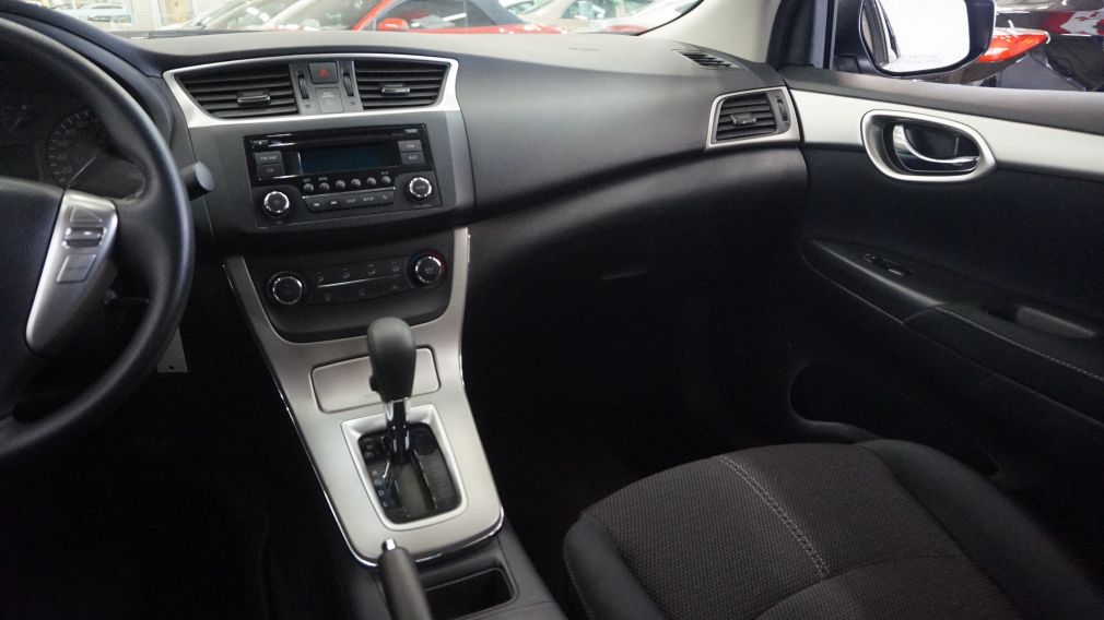 2015 Nissan Sentra S #9