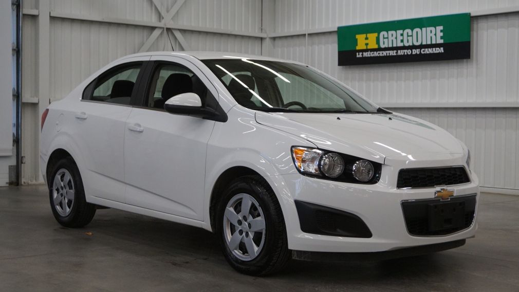 2015 Chevrolet Sonic LT (caméra de recul) #9