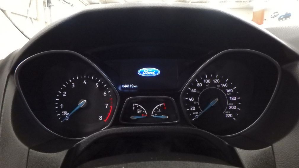 2015 Ford Focus SE (caméra de recul) #13