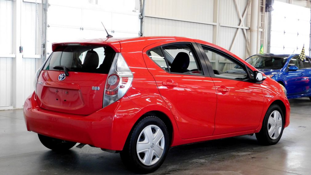 2012 Toyota Prius C #7