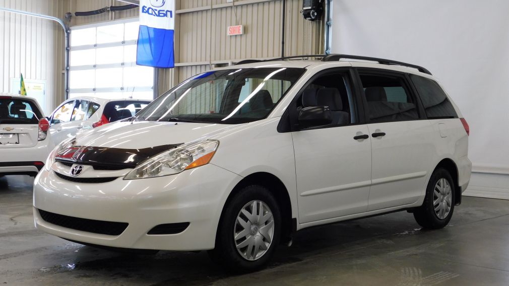2009 Toyota Sienna CE 7 Places #2