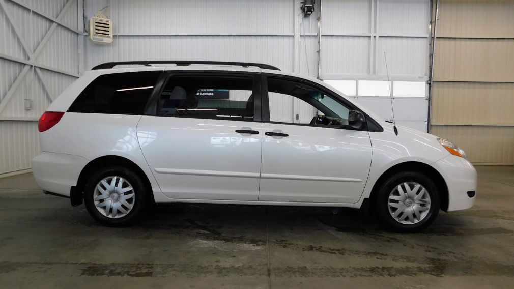 2009 Toyota Sienna CE 7 Places #7