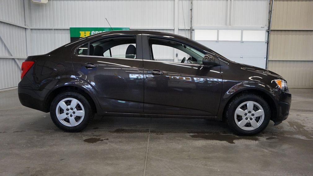 2015 Chevrolet Sonic LT (caméra de recul) #8