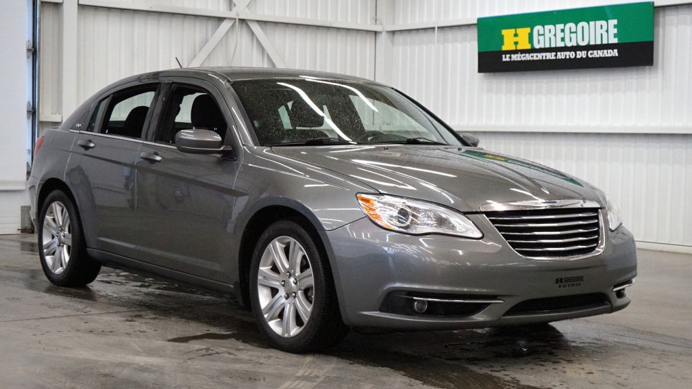 2013 Chrysler 200 Touring #27