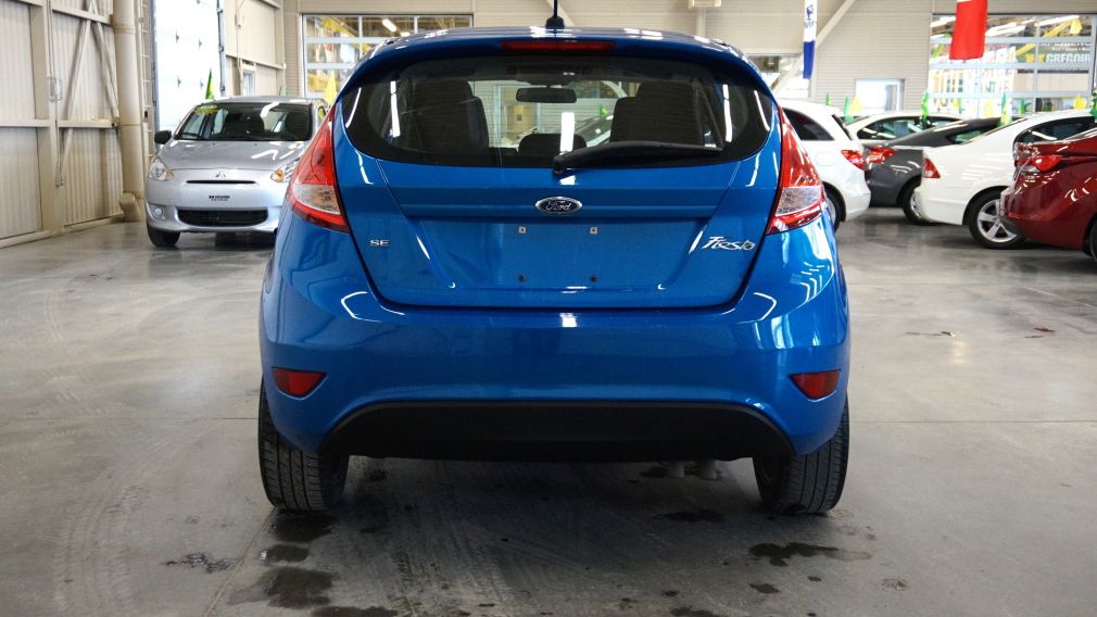 2012 Ford Fiesta SE #6