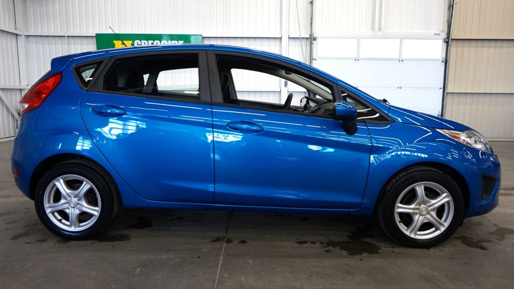 2012 Ford Fiesta SE #8