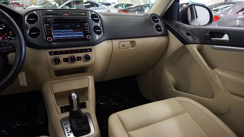 2015 Volkswagen Tiguan Comfortline AWD (cuir-toit-caméra) #11