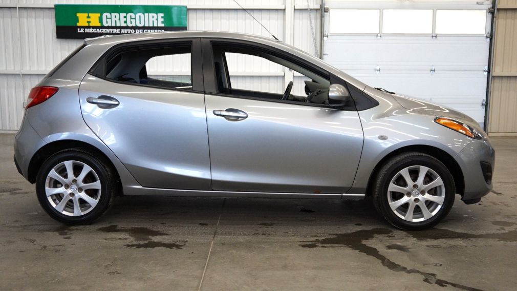 2011 Mazda 2 GX #8