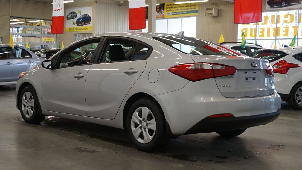 2016 Kia Forte LX #4