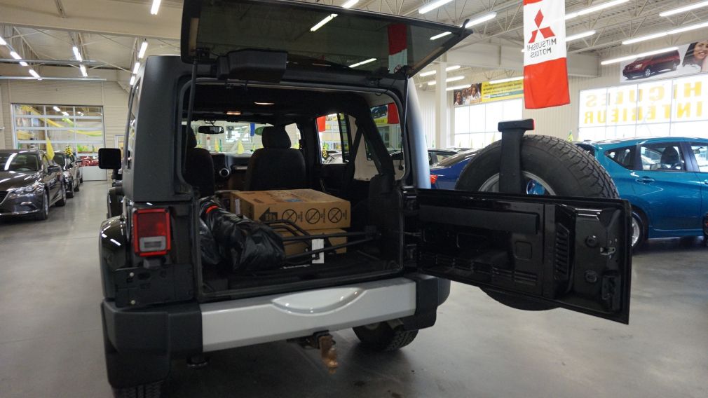 2015 Jeep Wrangler Sahara Unlimited 4WD (navi) #19