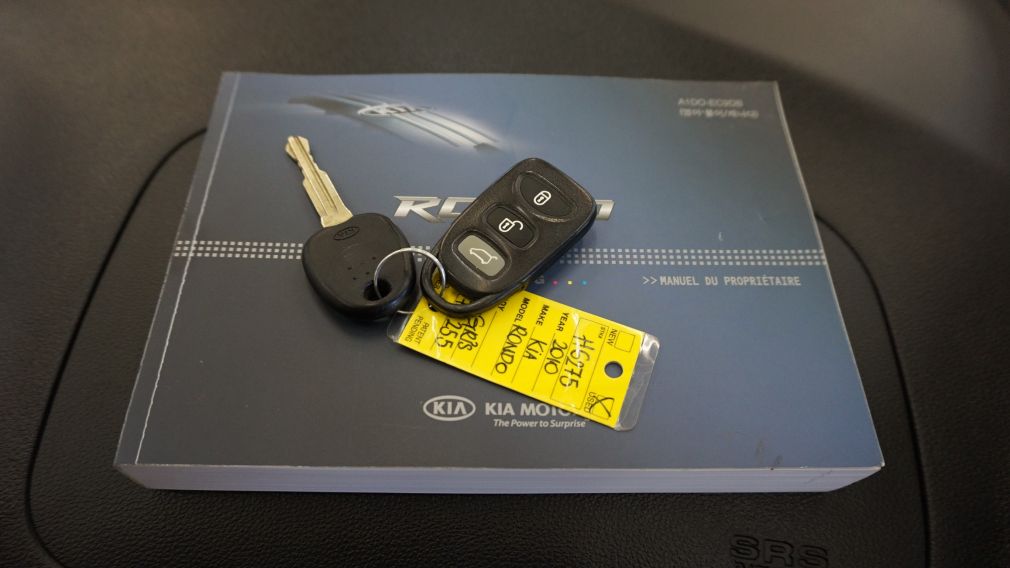 2010 Kia Rondo EX #27