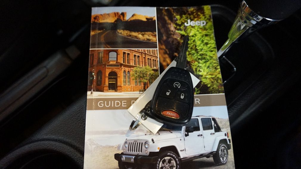 2015 Jeep Wrangler Unlimited Sahara 4WD #28