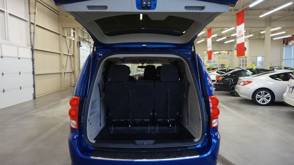 2013 Dodge GR Caravan SE #24