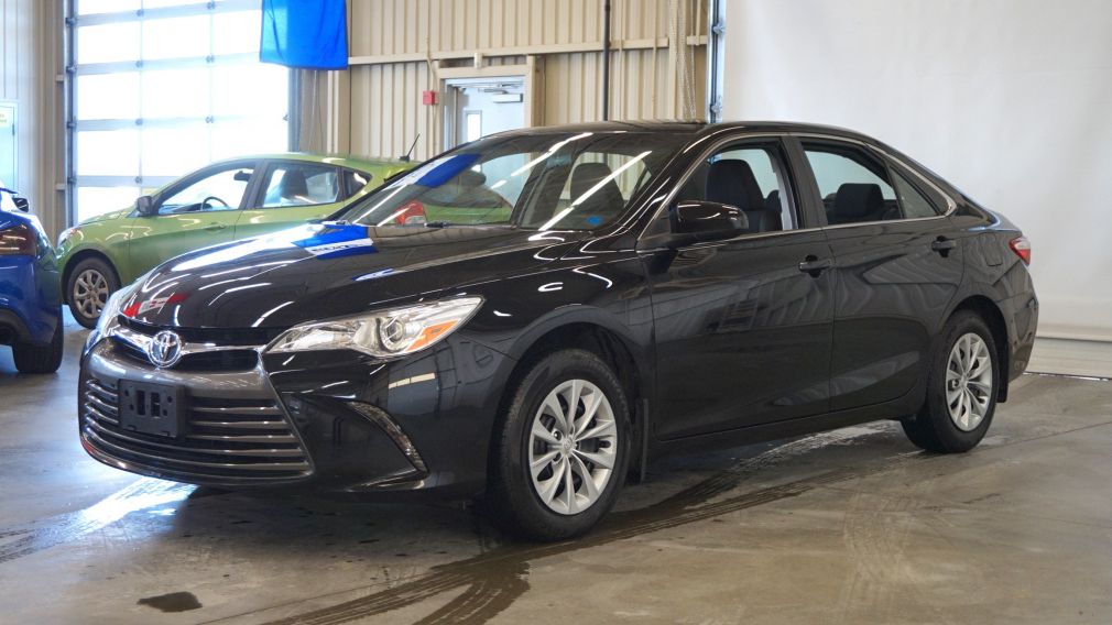 2016 Toyota Camry LE (caméra de recul) #3