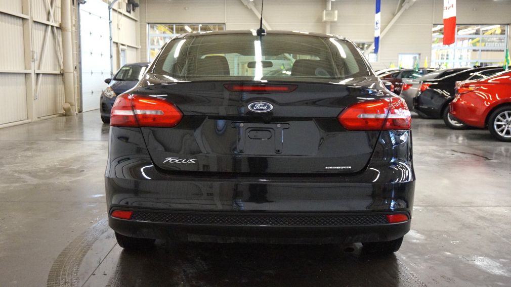 2015 Ford Focus S (caméra de recul) #6