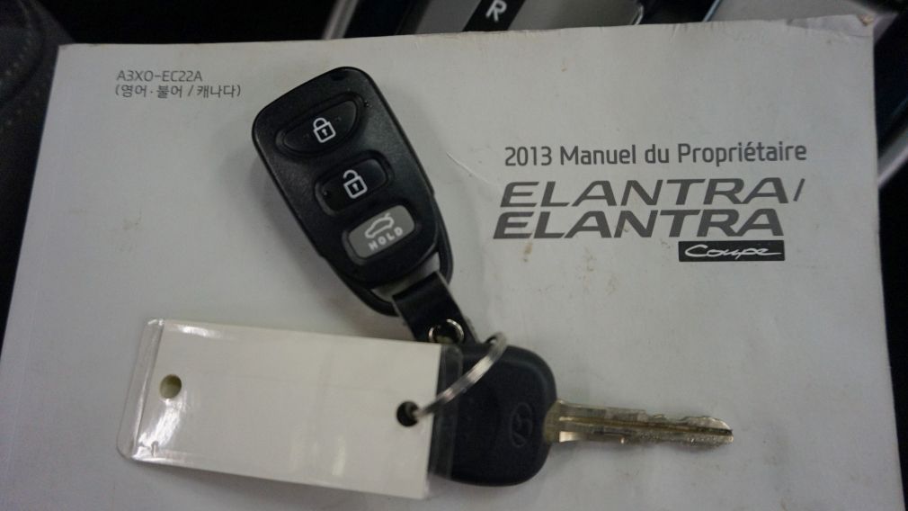 2013 Hyundai Elantra GLS Coupé (toit ouvrant) #25