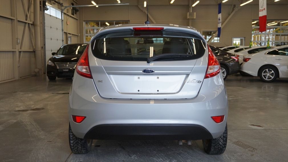 2013 Ford Fiesta SE #6