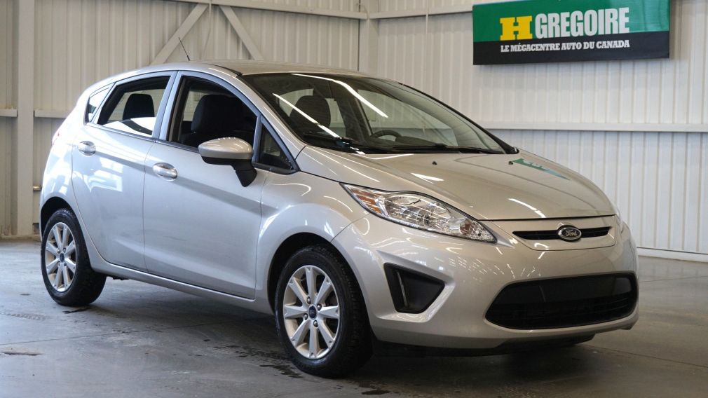 2013 Ford Fiesta SE #30