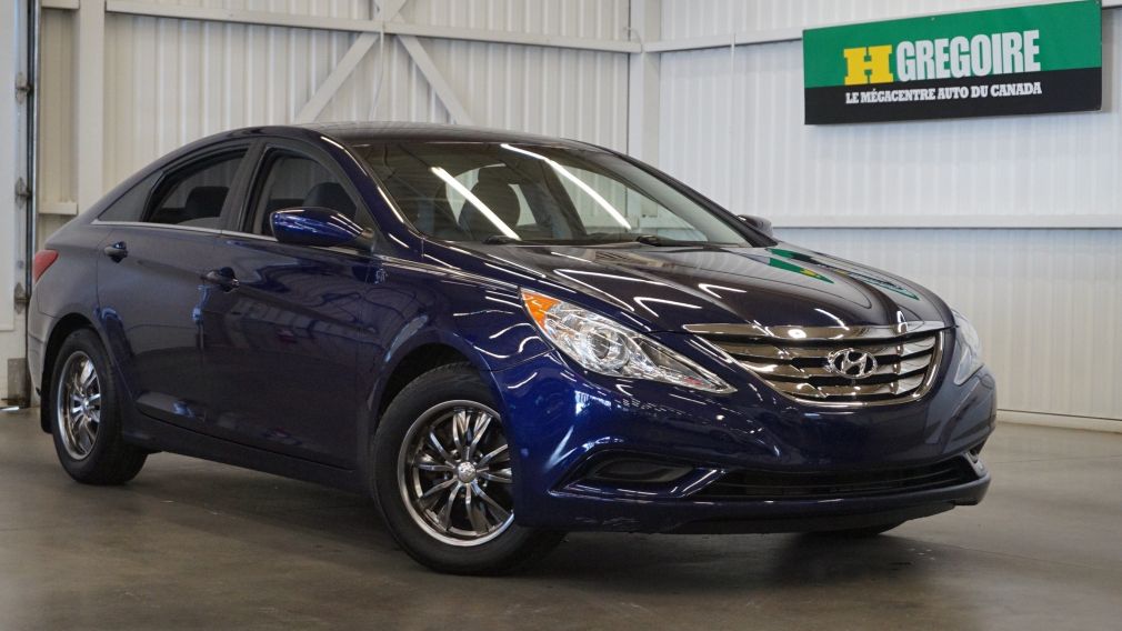 2012 Hyundai Sonata GL #0