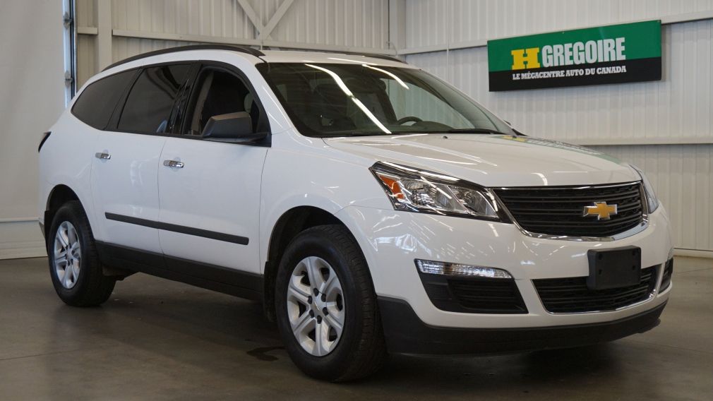 2017 Chevrolet Traverse LS AWD (caméra de recul) #9