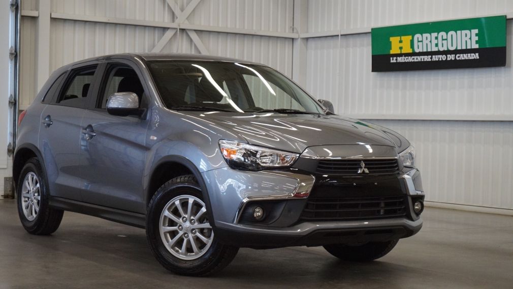 2017 Mitsubishi RVR SE AWD (caméra de recul) #0