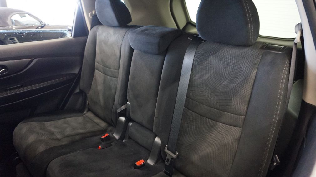 2016 Nissan Rogue SV, caméra recul, sièges chauffants, bluetooth #24