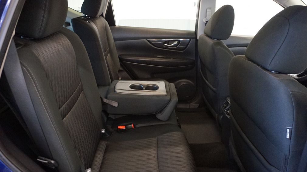 2017 Nissan Rogue SV AWD caméra recul, sièges chauffants, toit pano #32