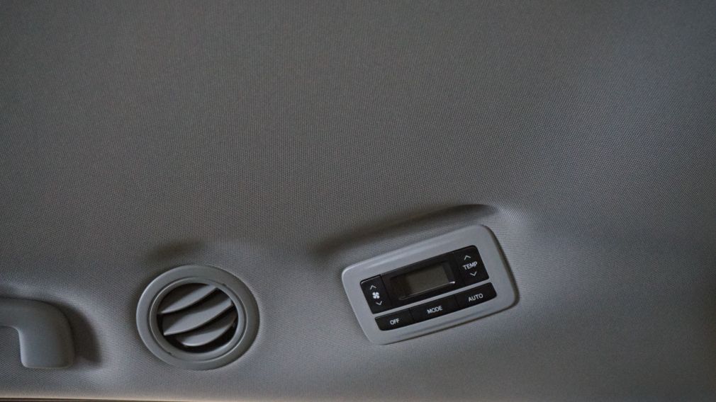 2015 Toyota Sienna SE (caméra-cuir) #38