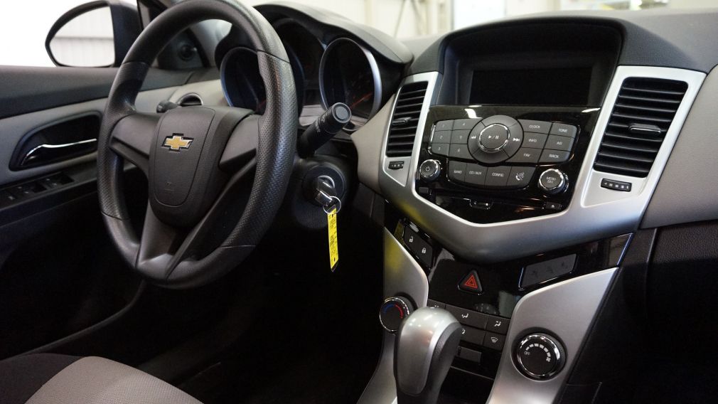 2014 Chevrolet Cruze LS #25