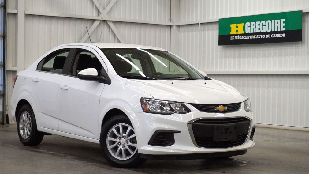 2017 Chevrolet Sonic LT (caméra de recul) #0