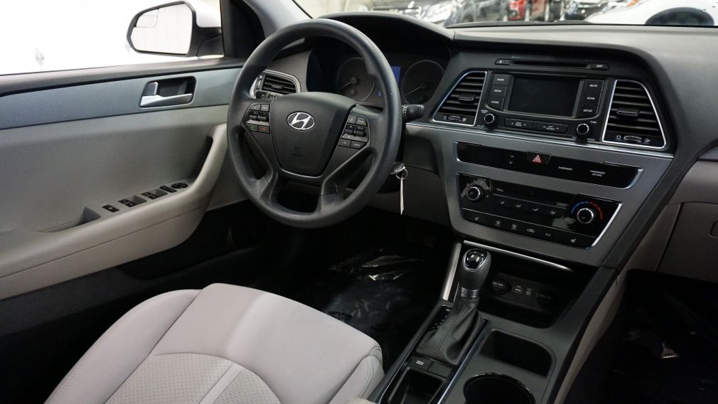 2015 Hyundai Sonata GL (caméra de recul-a/c-bluetooth) #12