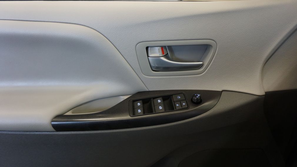 2016 Toyota Sienna LE AWD (caméra-gr. électrique-Bluetooth) #14