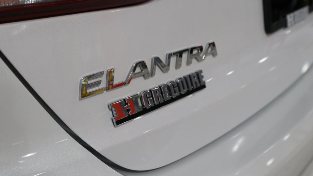 2017 Hyundai Elantra LE #9